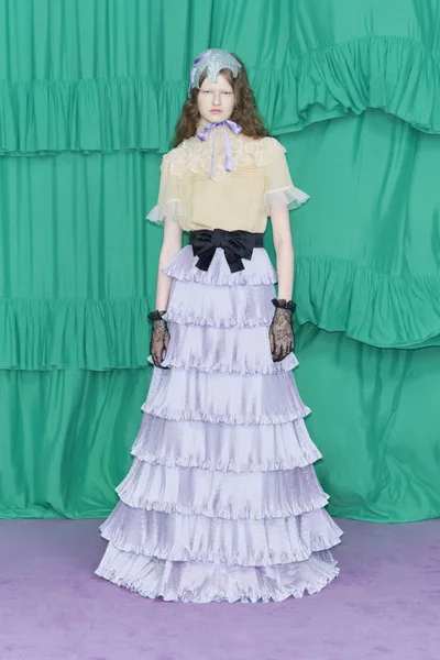 Look 19